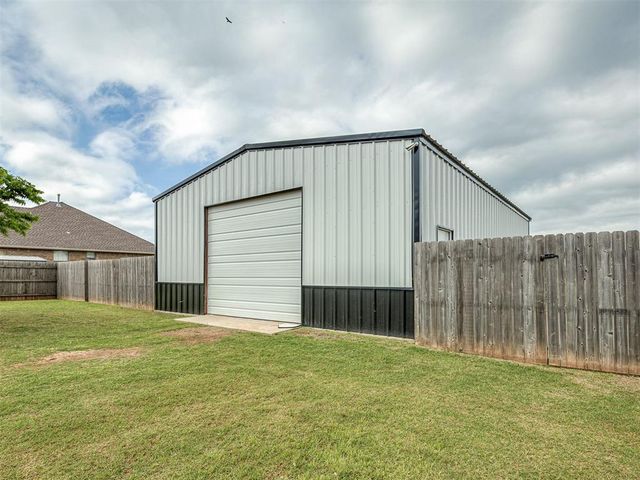 601 Quail Ridge Road, Newcastle, OK 73065
