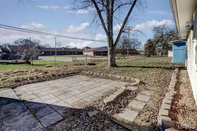 1124 Saint Michael Drive, Cahokia, IL 62206