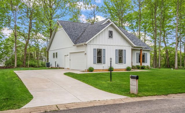 3574 S Maple Lane Court, La Porte, IN 46350