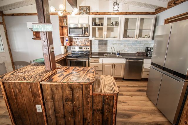 489 & 499 Ferrells Point Road, Avinger, TX 75630