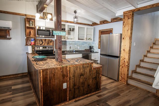 489 & 499 Ferrells Point Road, Avinger, TX 75630