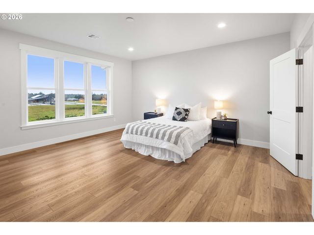 2200 Se TIMBER COUNTRY Dr, Warrenton, OR 97146