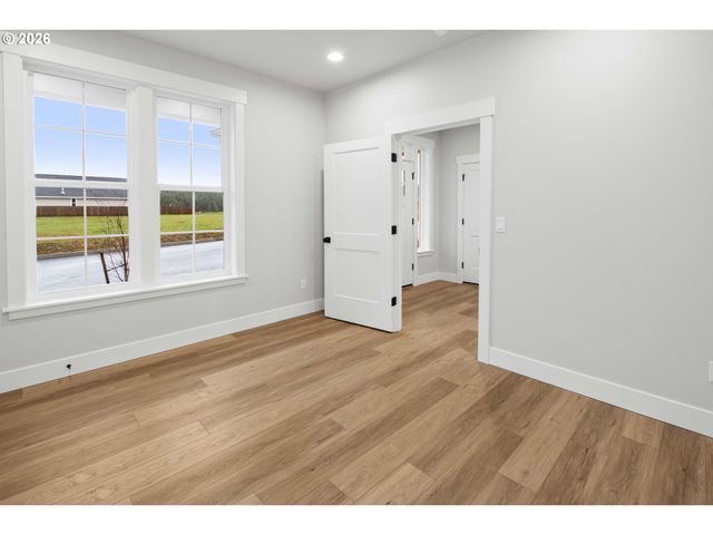 2200 Se TIMBER COUNTRY Dr, Warrenton, OR 97146