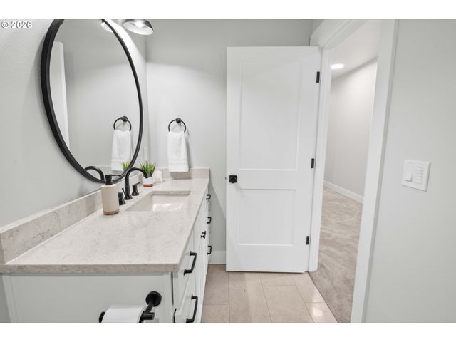 2200 Se TIMBER COUNTRY Dr, Warrenton, OR 97146