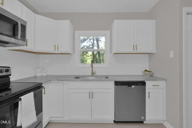 5112 Cannon Street, Fayetteville, NC 28303