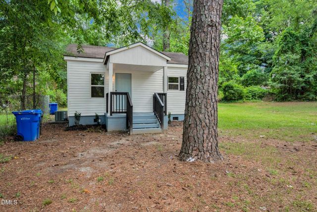 5112 Cannon Street, Fayetteville, NC 28303