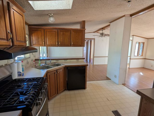 545 Elm St Unit 34, Milford, NH 03055