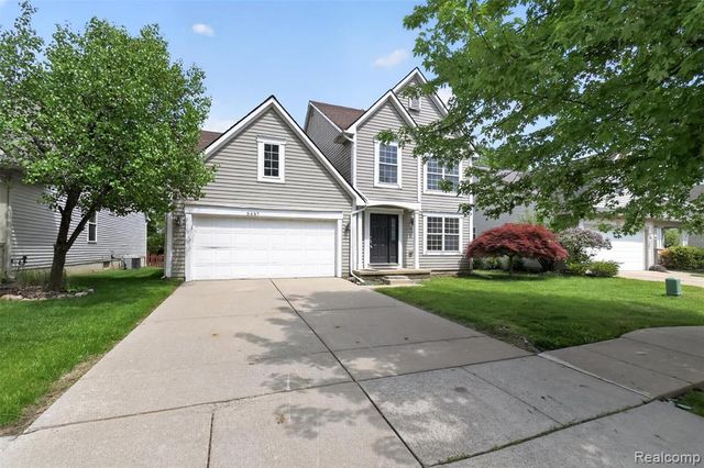 3457 Ashburnam, Ann Arbor, MI 48105