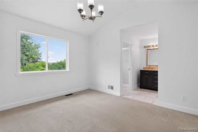 3457 Ashburnam, Ann Arbor, MI 48105