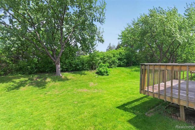 3457 Ashburnam, Ann Arbor, MI 48105