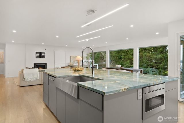 2222 Old Port Court NW, Olympia, WA 98502