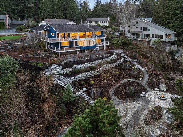 2222 Old Port Court NW, Olympia, WA 98502