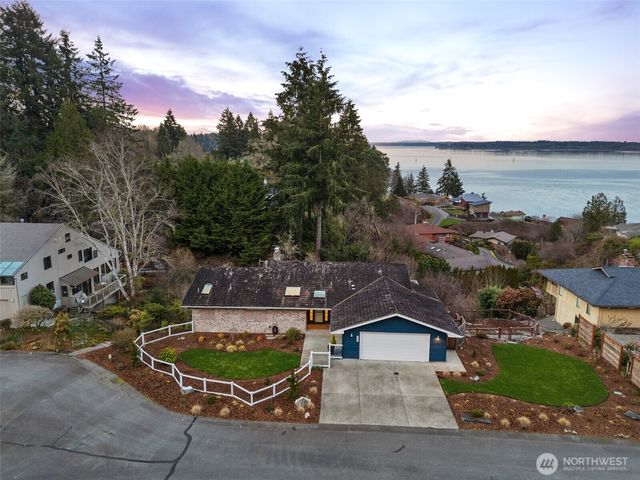 2222 Old Port Court NW, Olympia, WA 98502