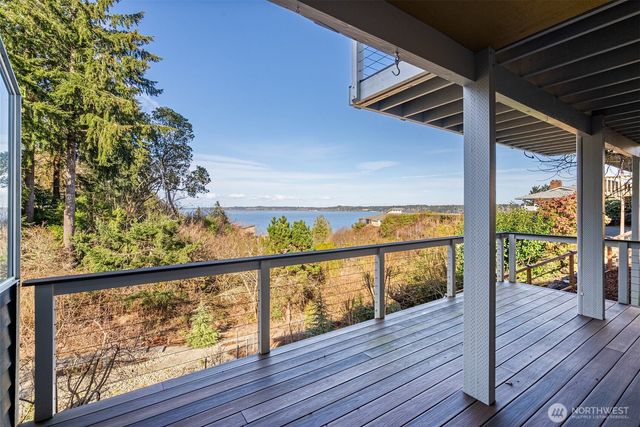 2222 Old Port Court NW, Olympia, WA 98502