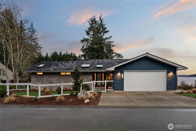 2222 Old Port Court NW, Olympia, WA 98502