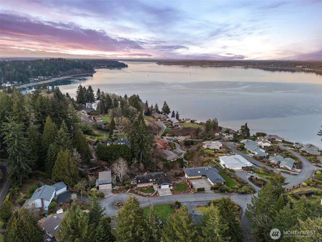2222 Old Port Court NW, Olympia, WA 98502