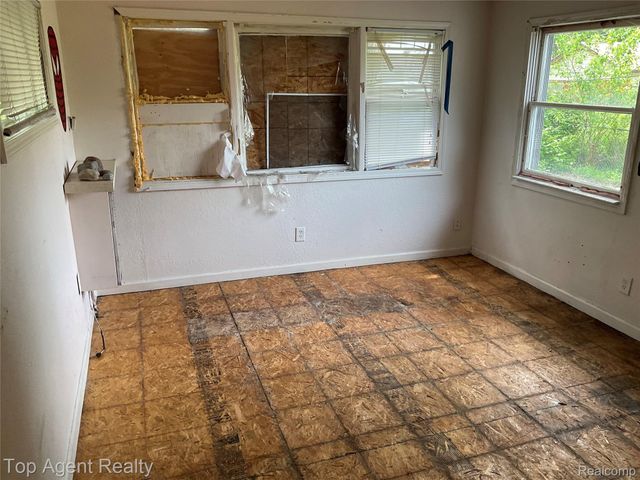 15220 Tacoma Street, Detroit, MI 48205