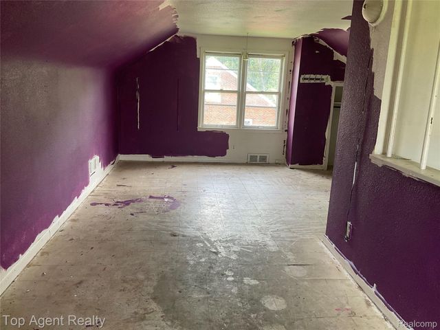 15220 Tacoma Street, Detroit, MI 48205