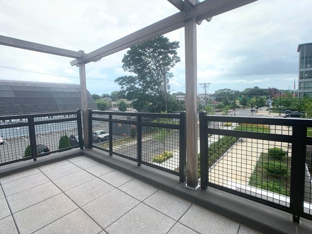 180 Telford St 213, Boston, MA 02135