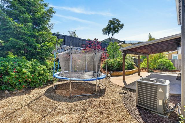 10430 Rubicon Court, Grass Valley, CA 95949