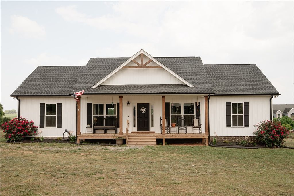 116 Public Well Road, Anderson, SC 29626