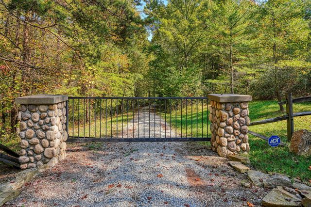 16740 Skinner Road, Logan, OH 43138