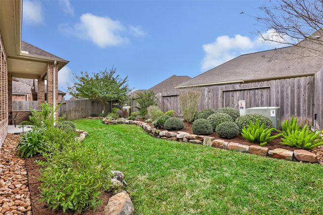 5827 Banfield Canyon Lane, Houston, TX 77365