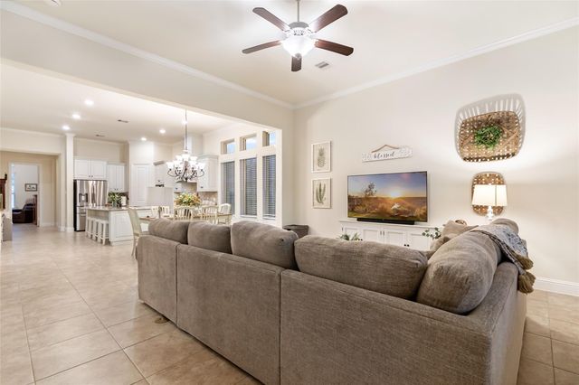 5827 Banfield Canyon Lane, Houston, TX 77365