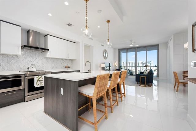 111 S PINEAPPLE AVENUE 719, Sarasota, FL 34236