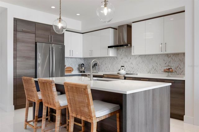 111 S PINEAPPLE AVENUE 719, Sarasota, FL 34236