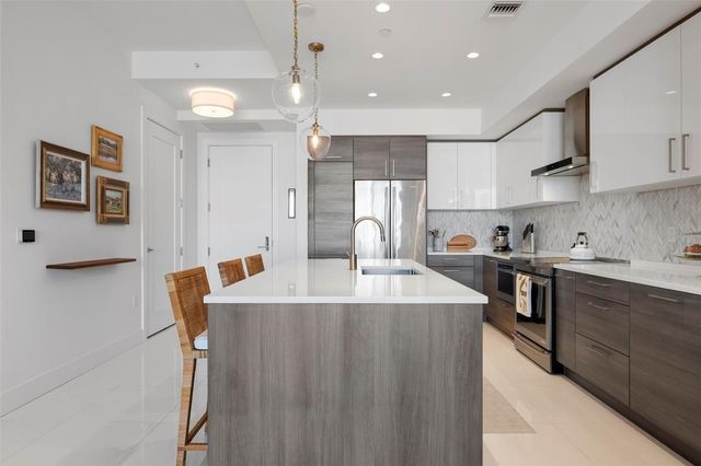 111 S PINEAPPLE AVENUE 719, Sarasota, FL 34236