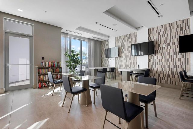 111 S PINEAPPLE AVENUE 719, Sarasota, FL 34236