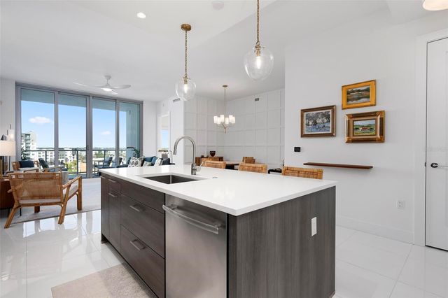 111 S PINEAPPLE AVENUE 719, Sarasota, FL 34236