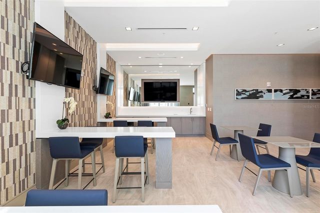 111 S PINEAPPLE AVENUE 719, Sarasota, FL 34236