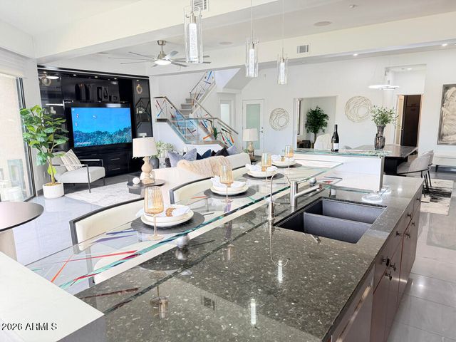 8989 N GAINEY CENTER Drive 133, Scottsdale, AZ 85258