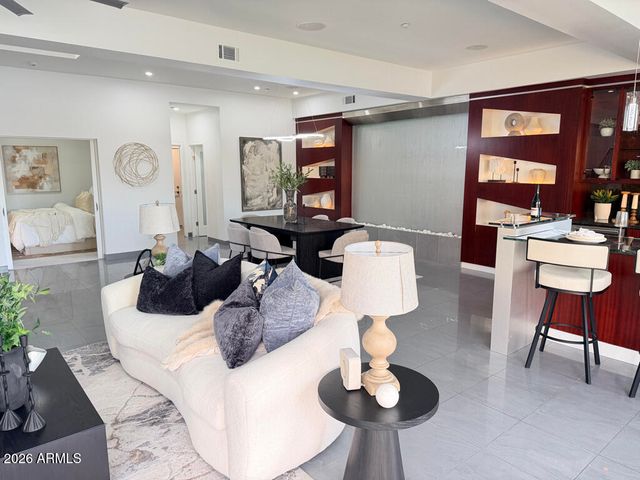 8989 N GAINEY CENTER Drive 133, Scottsdale, AZ 85258