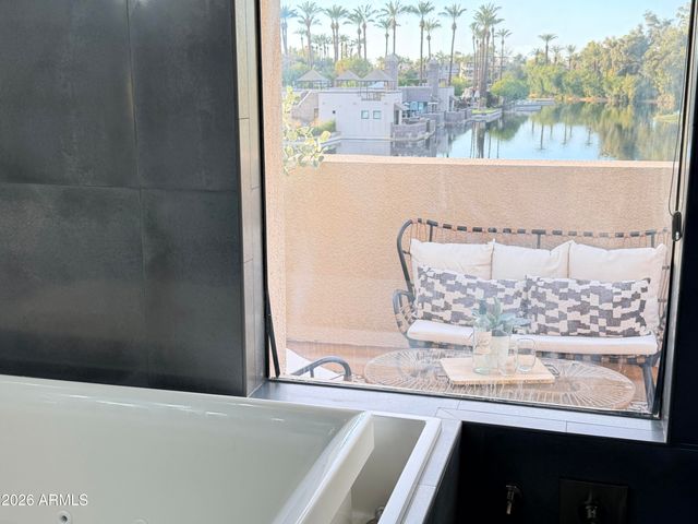 8989 N GAINEY CENTER Drive 133, Scottsdale, AZ 85258