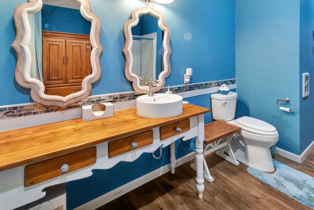 413 Private Road 1051, Hallettsville, TX 77964