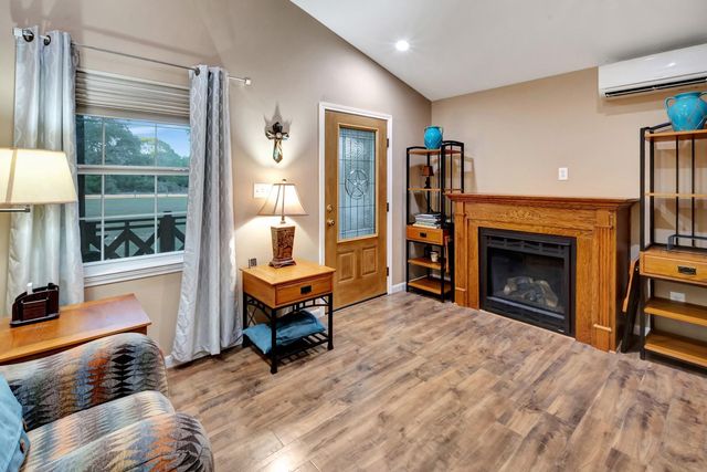 413 Private Road 1051, Hallettsville, TX 77964