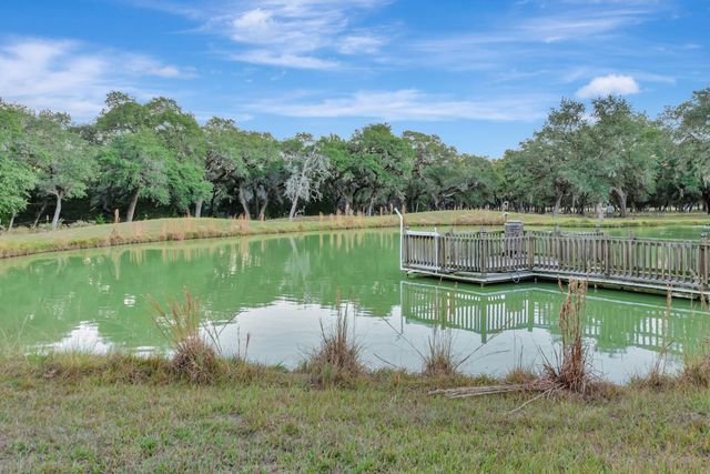 413 Private Road 1051, Hallettsville, TX 77964