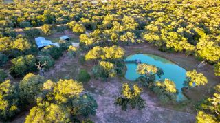 413 Private Road 1051, Hallettsville, TX 77964