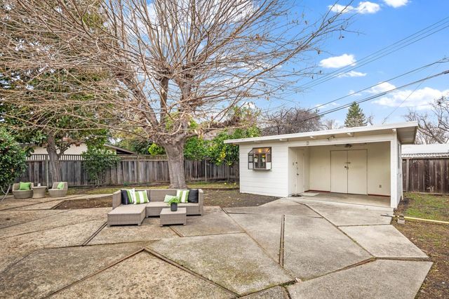 3866 Corina Way, Palo Alto, CA 94303