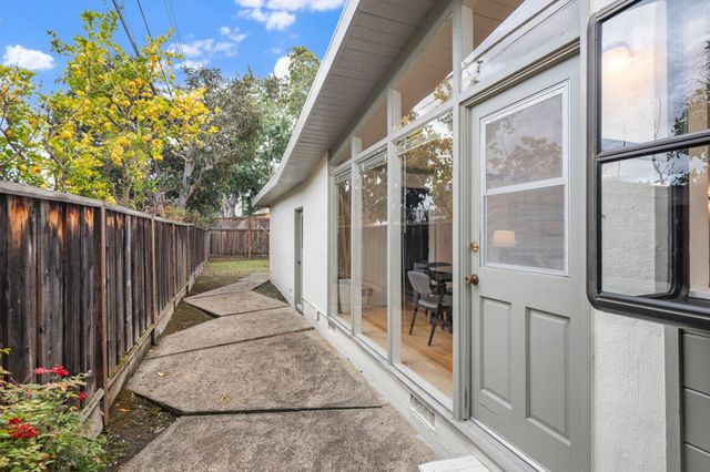 3866 Corina Way, Palo Alto, CA 94303
