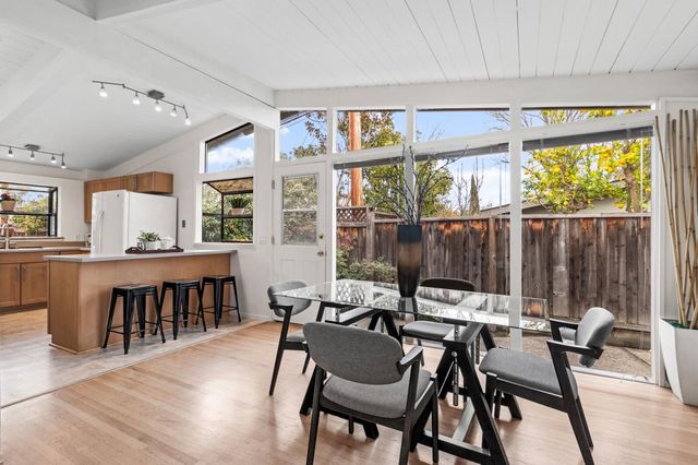 3866 Corina Way, Palo Alto, CA 94303