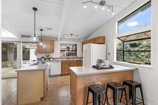 3866 Corina Way, Palo Alto, CA 94303