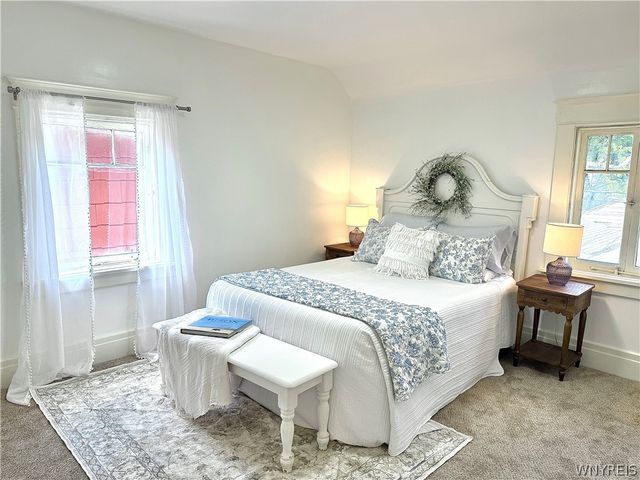 75 West Hazeltine Avenue, Tonawanda, NY 14217
