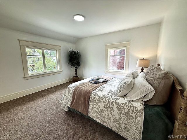75 West Hazeltine Avenue, Tonawanda, NY 14217