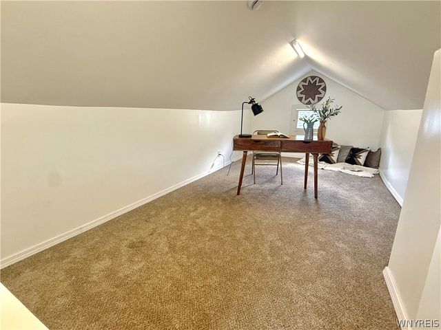 75 West Hazeltine Avenue, Tonawanda, NY 14217