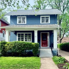 75 West Hazeltine Avenue, Tonawanda, NY 14217