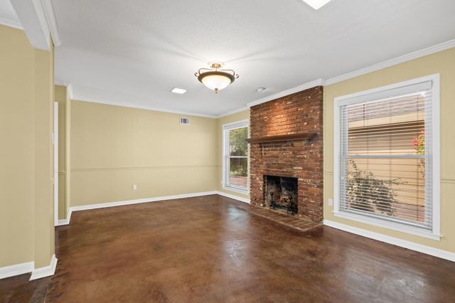 2174 MONTEGO DR, Memphis, TN 38016